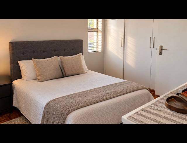 3.5 BEDROOM FLAT FOR SALE IN BULWER